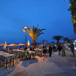 https://alkionides-boutique-rooms.hotelschalkidiki.net